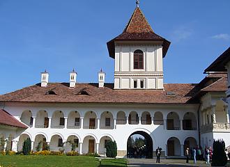 S&acirc;mbăta de Sus