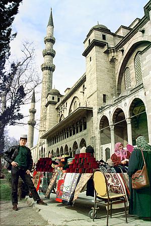 Vor der Sultan-Süleyman-Moschee / Istanbul / Türkei (1996)