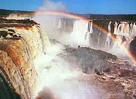 Chutes Iguazu entre le Brésil et l’Argentine
