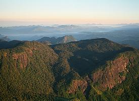 Blick über das Zentralen Bergland von Ceylon