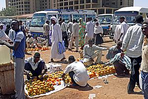Markttreiben am Souq al-Arabi